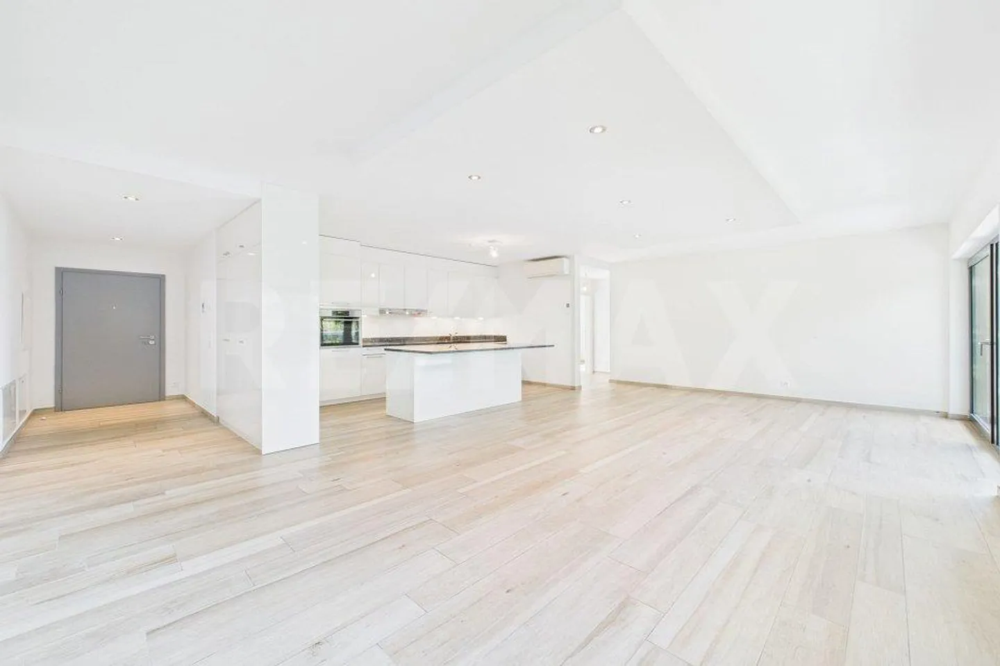 Apartment for sale - Photo 1 of 13