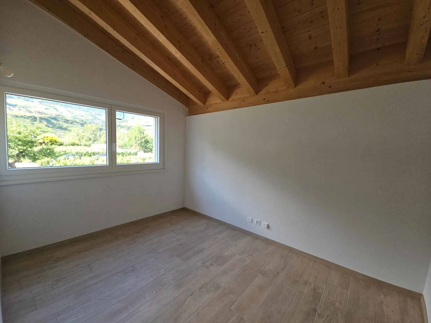 New 4.5-room apartment + office - Photo 12 of 13