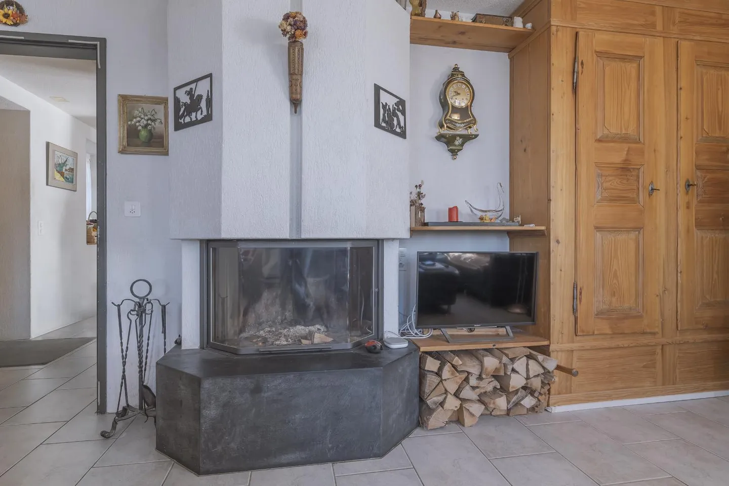 Charmantes Stöckli-Haus mit Aussicht - Foto 4 von 13
