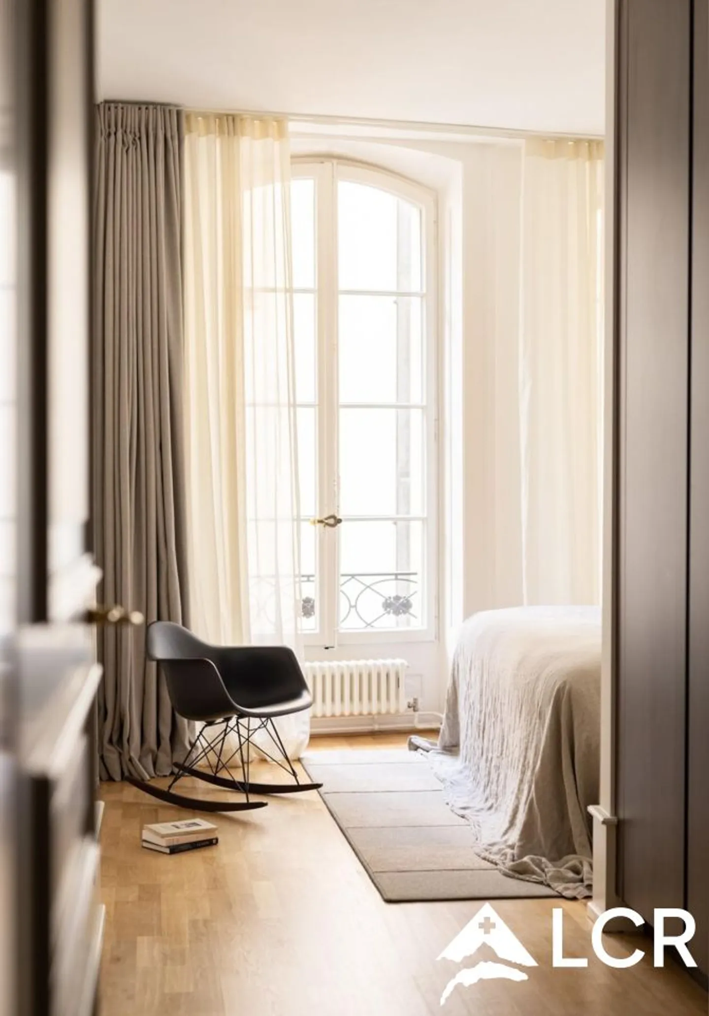 Appartement Haussmanien Élégant - Photo 5 sur 8