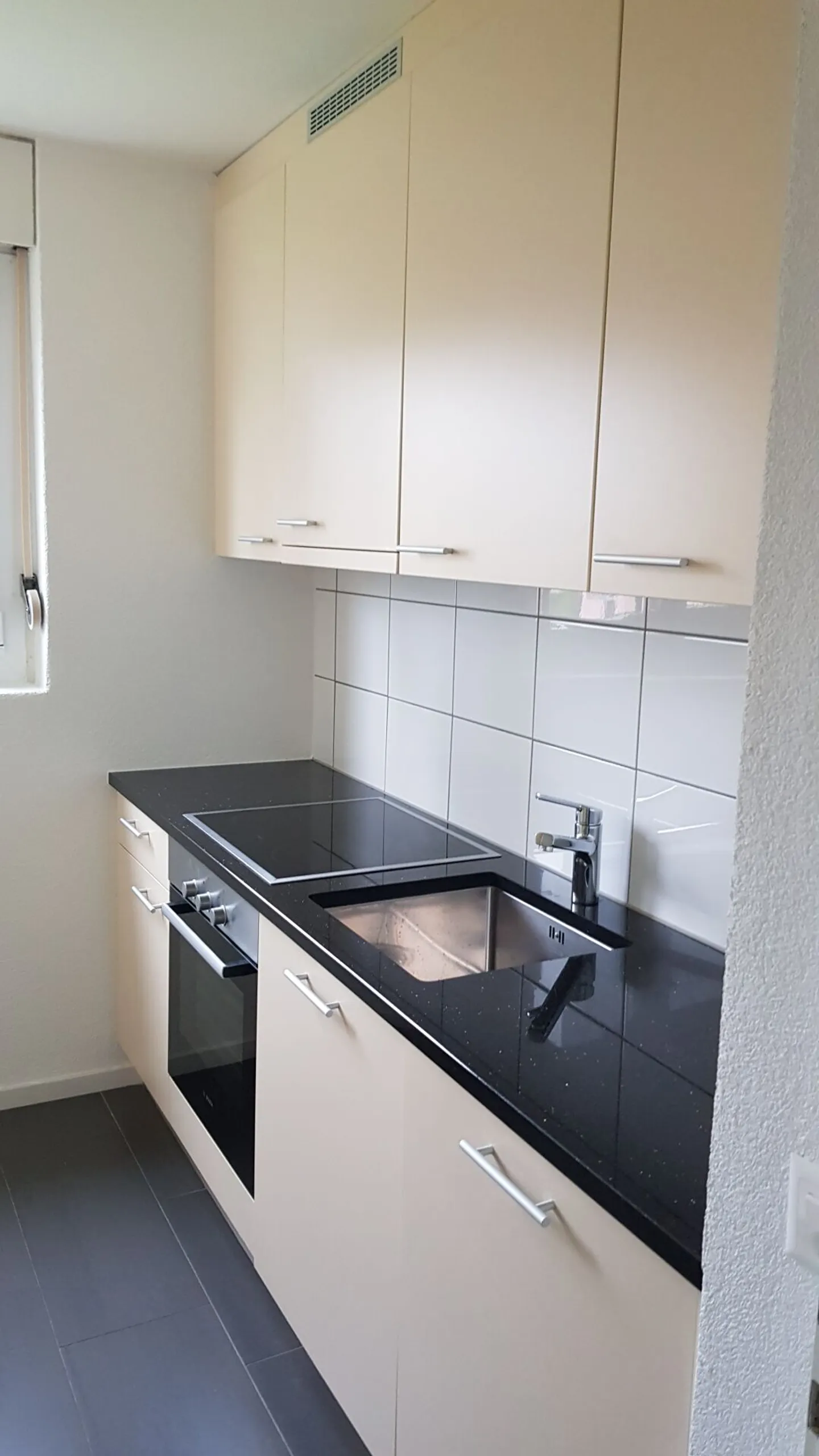 Gemütliche 3.5 Zimmerwohnung- Ihr neues Zuhause zum Wohlfühlen - Photo 2 sur 8