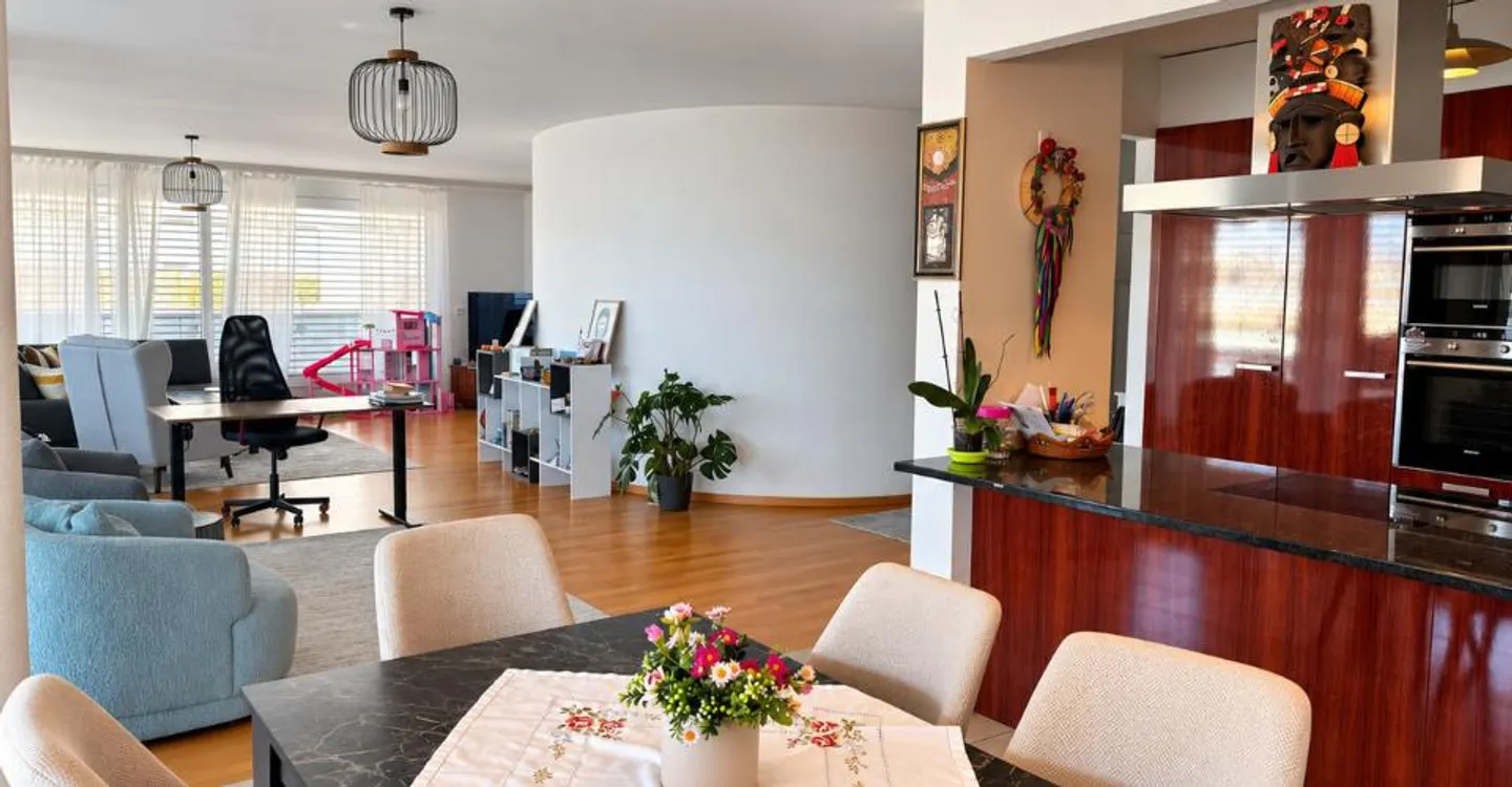Appartamento attico di 6 stanze - Foto 3 di 8