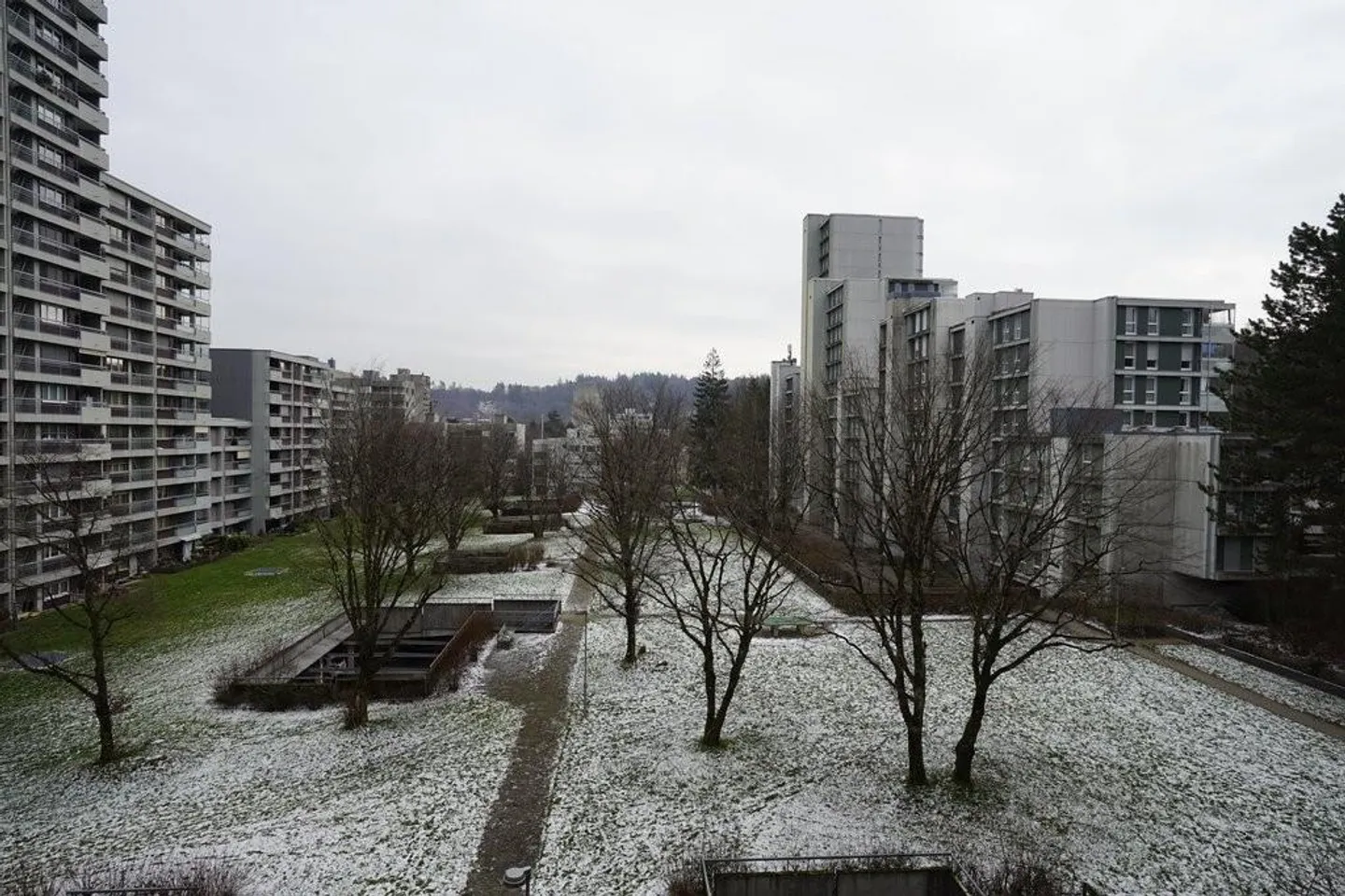 Appartement lumineux avec deux balcons - Photo 6 sur 6