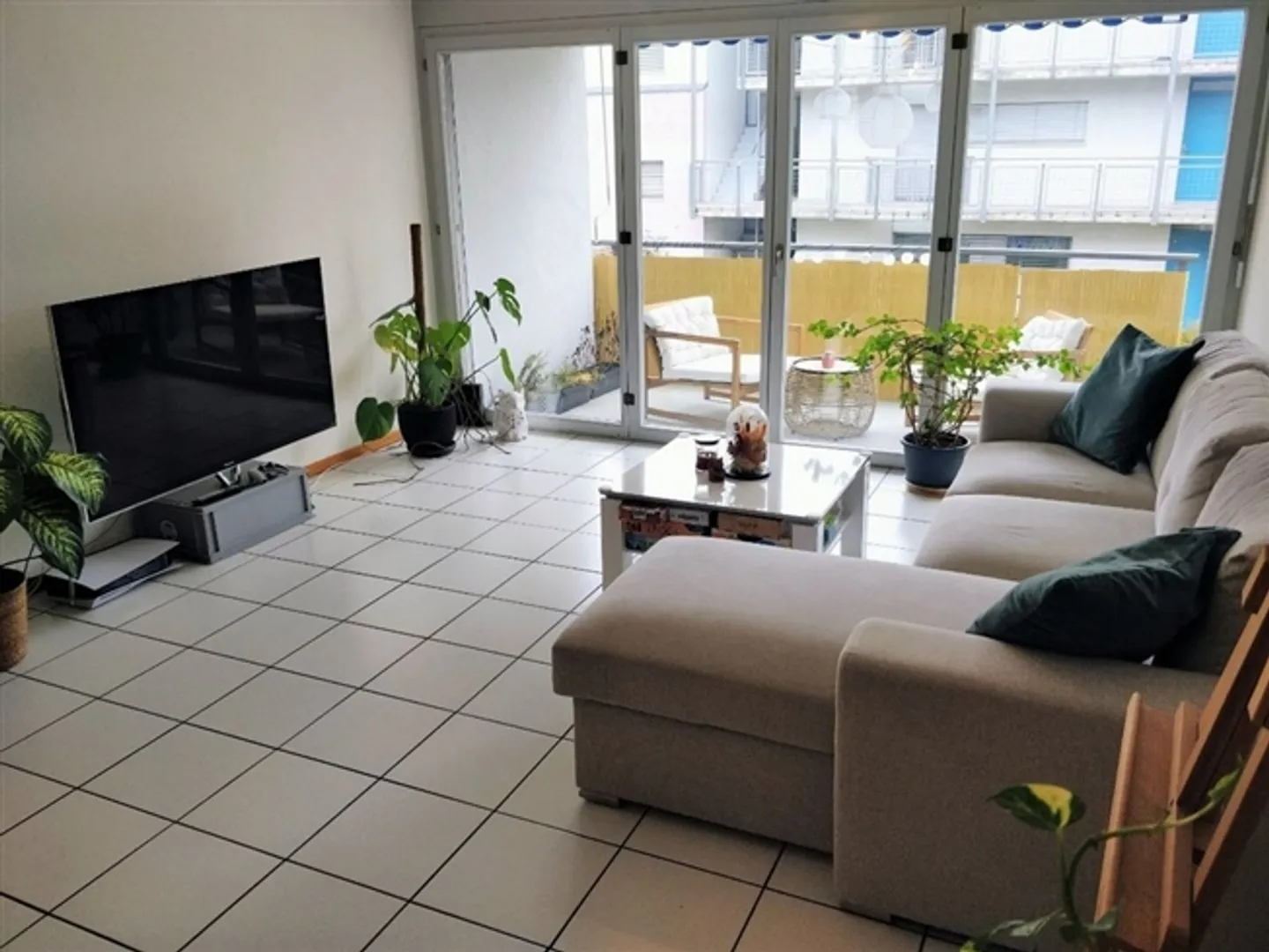 Ideally located 3-room apartment - Photo 3 of 5