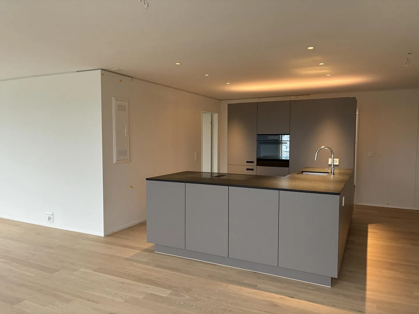 Appartamento 3.5 stanze nel PilatusTower - Foto 1 di 11