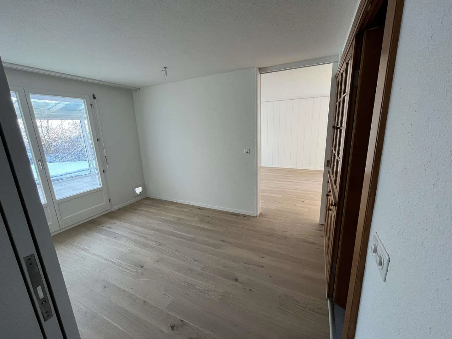 Casa unifamiliare di 6,5 stanze con appartamento separato e circa 800 m² di spazio esterno - Foto 6 di 22