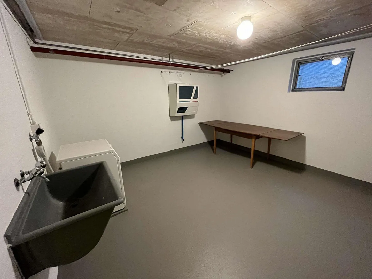 Casa unifamiliare di 6,5 stanze con appartamento separato e circa 800 m² di spazio esterno - Foto 20 di 22