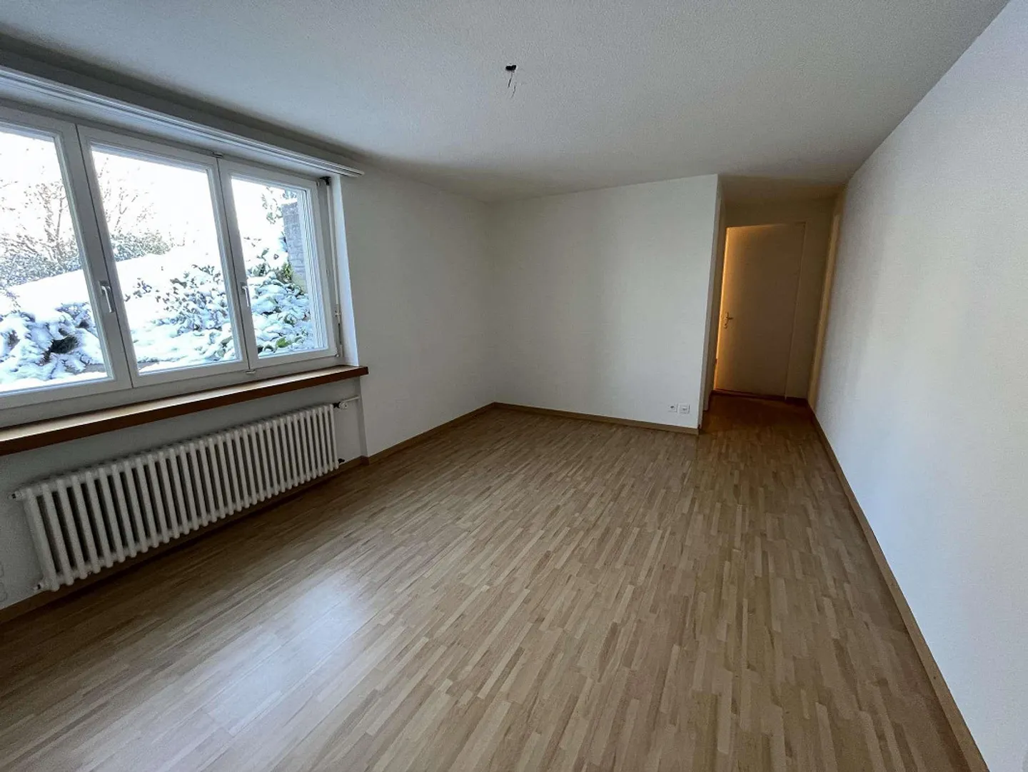 Casa unifamiliare di 6,5 stanze con appartamento separato e circa 800 m² di spazio esterno - Foto 16 di 22