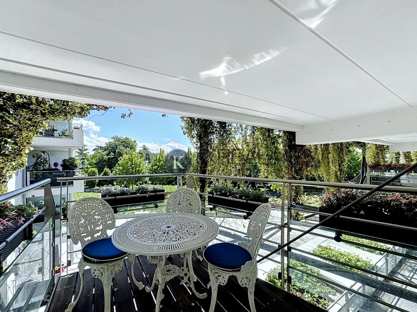 Appartamento elegante in una casa trifamiliare con dotazioni di alta qualità - Foto 6 di 13