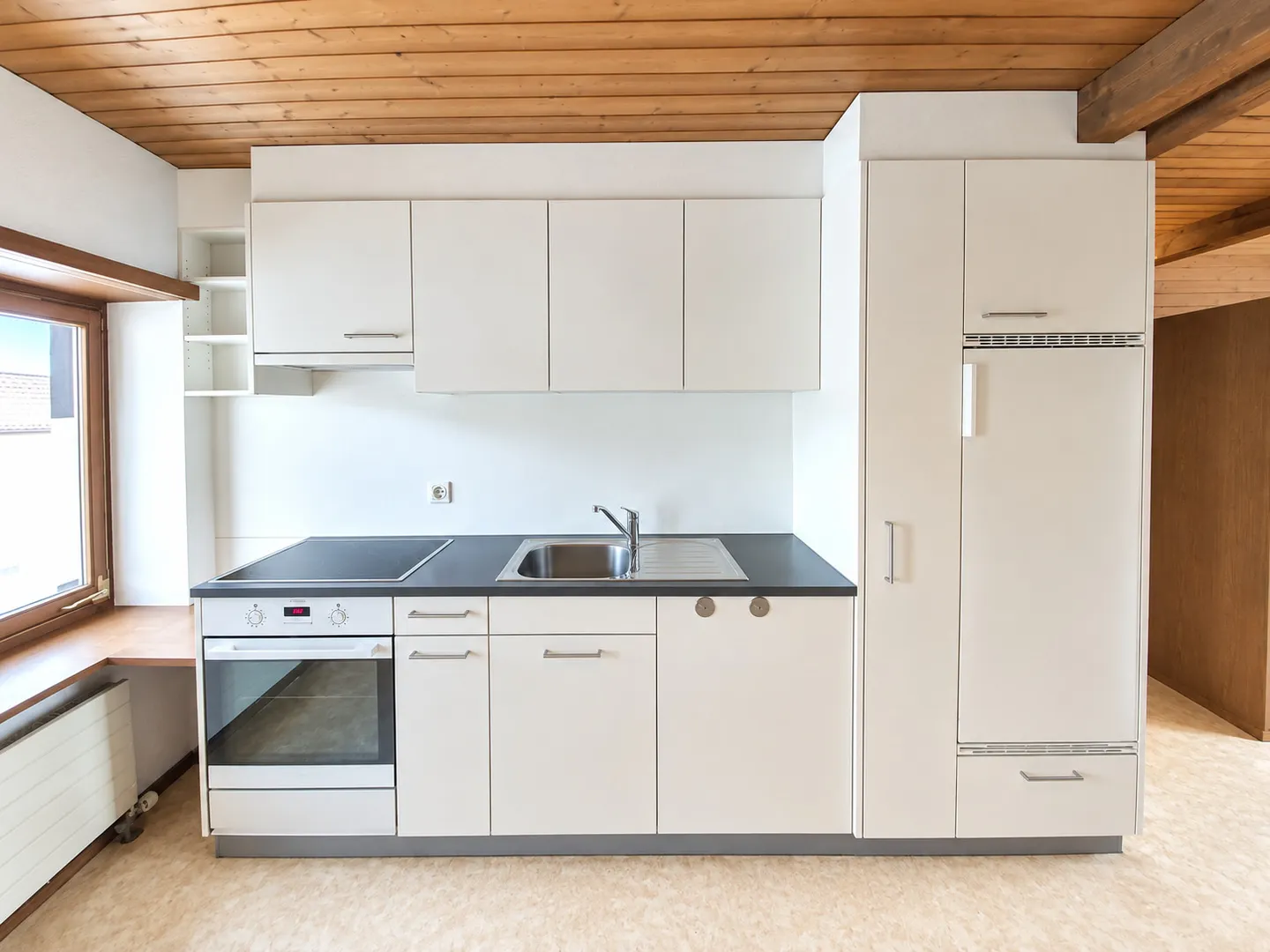 Charmante Dachwohnung in ruhigem 3-Parteien-Haus - Photo 5 sur 9