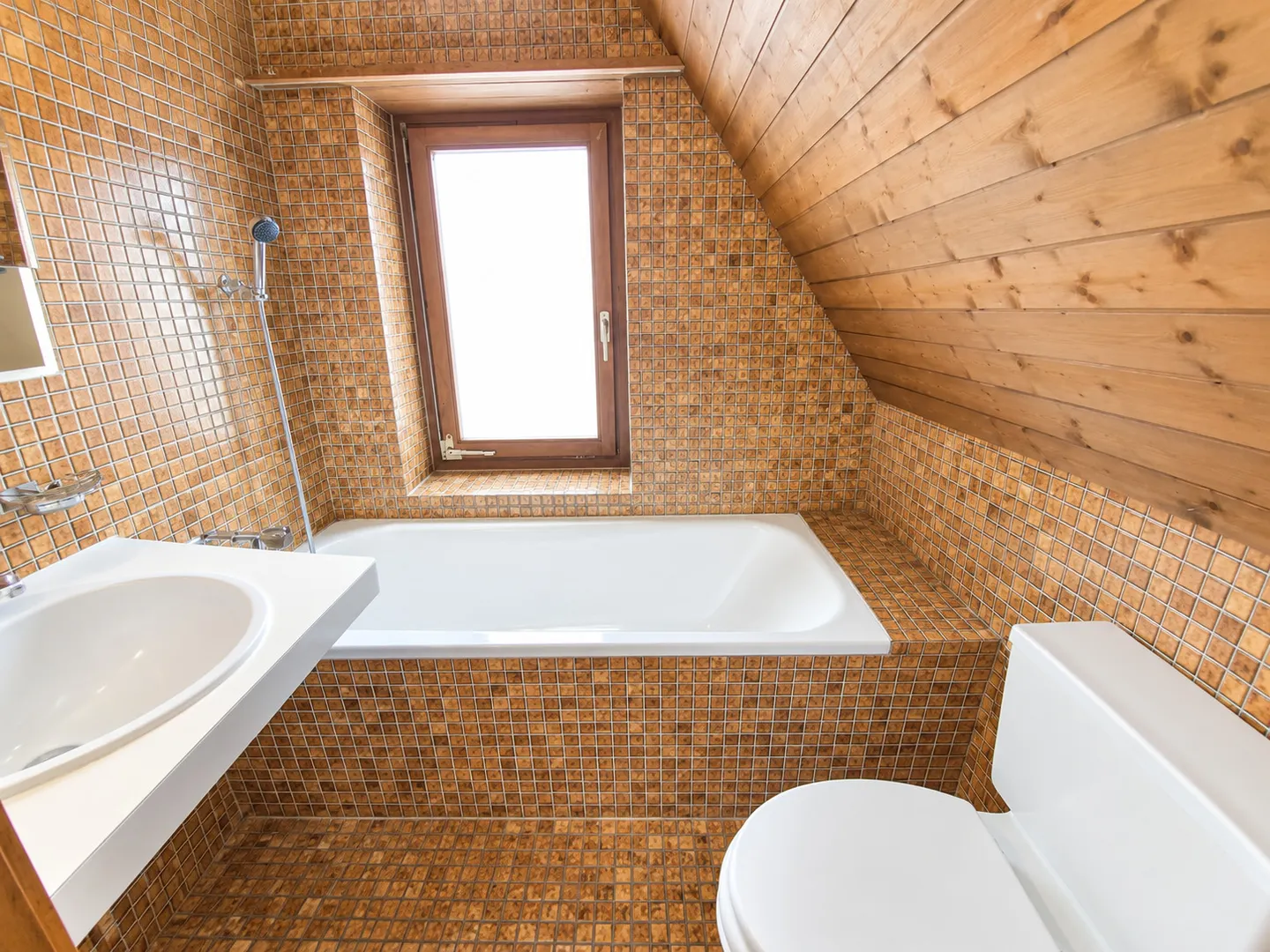 Charmante Dachwohnung in ruhigem 3-Parteien-Haus - Photo 6 sur 9