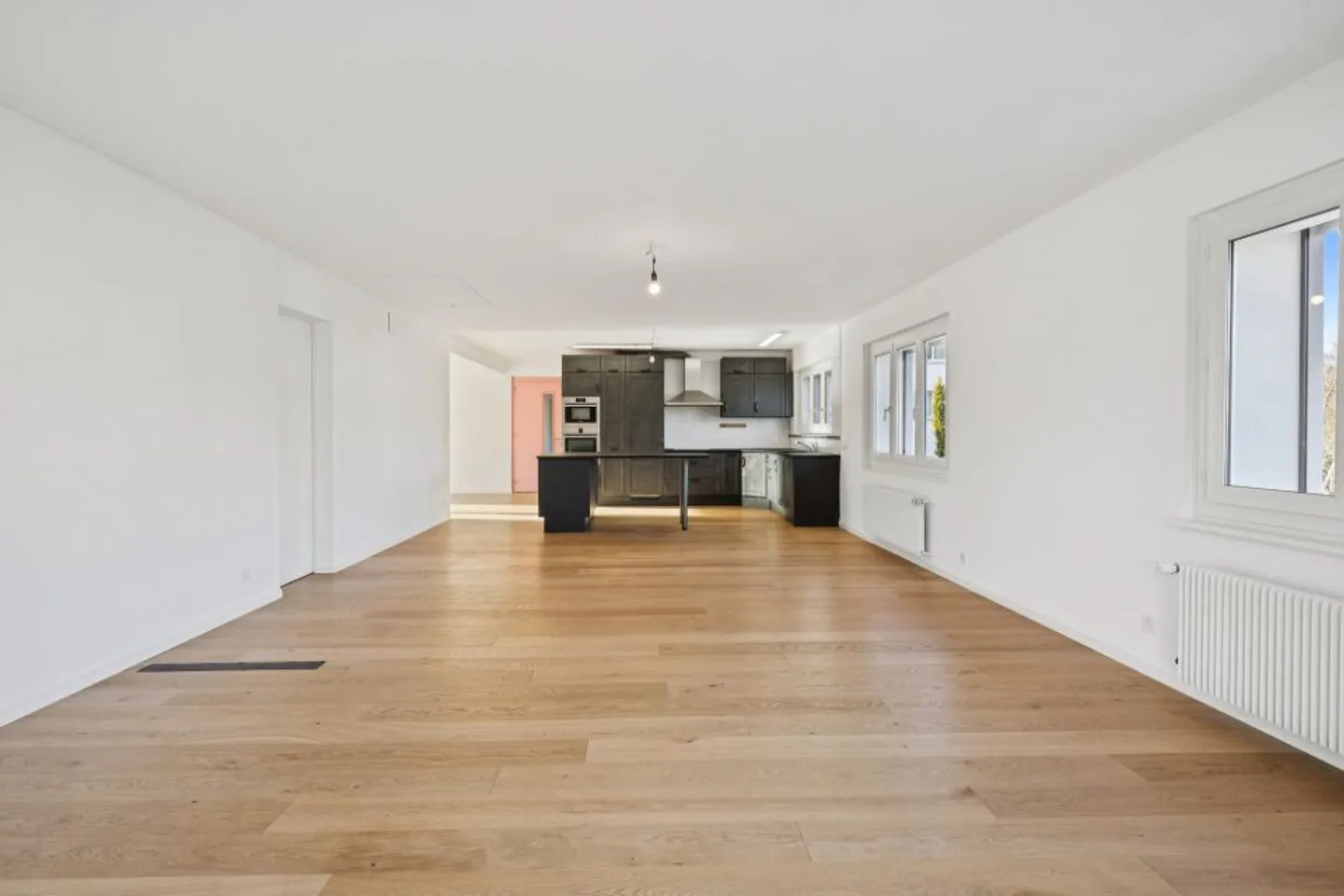 SUPERB SINGLE-FAMILY HOUSE RENOVATED IN VILLA DISTRICT - Photo 2 of 13