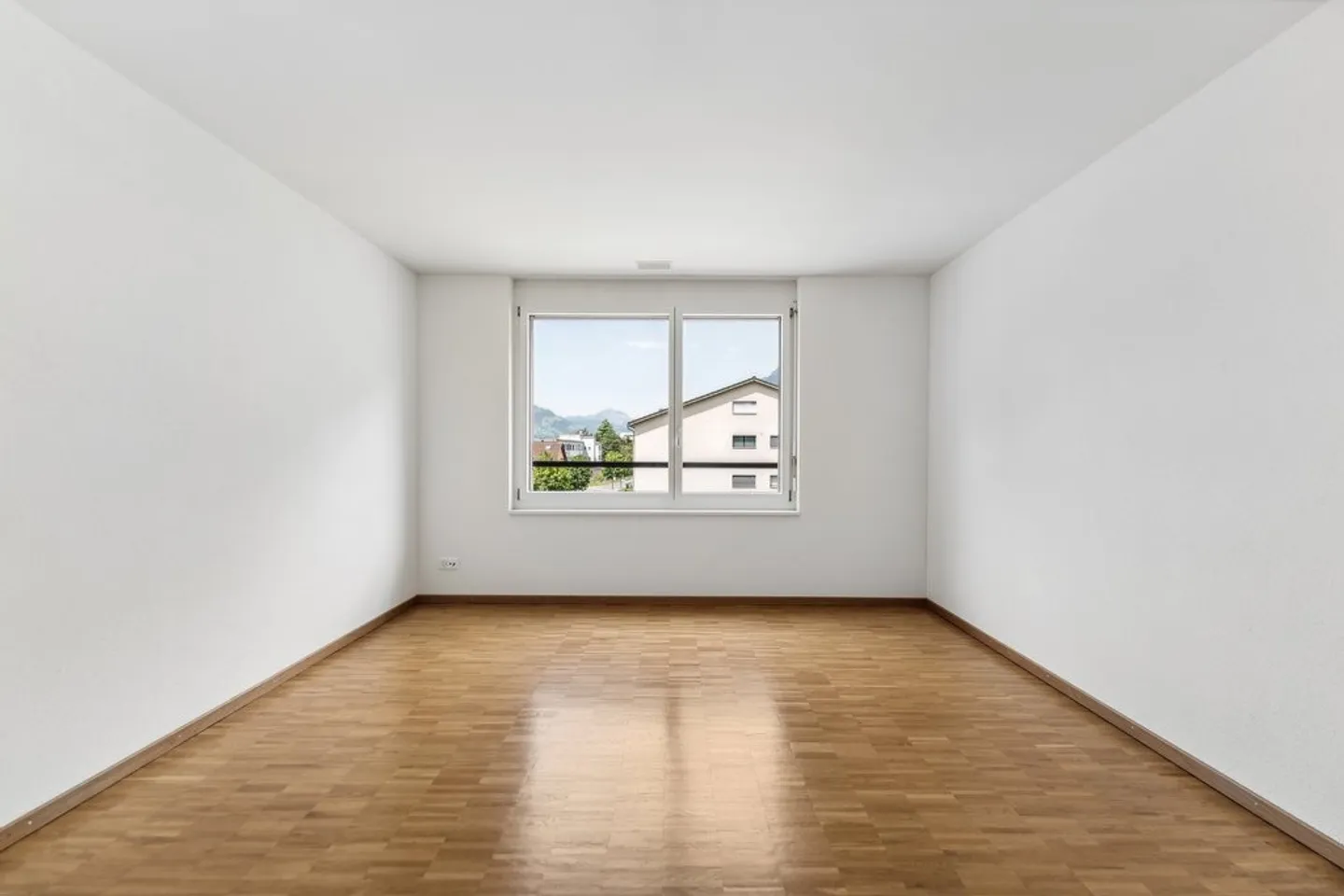 Incantevole appartamento di 4,5 stanze in affitto ad Altdorf! - Foto 7 di 9
