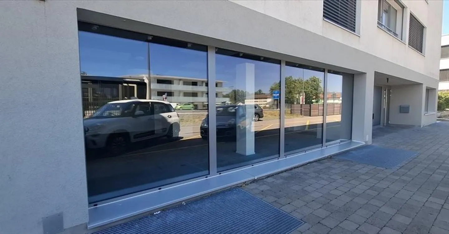 Magasin à louer - Photo 1 sur 9