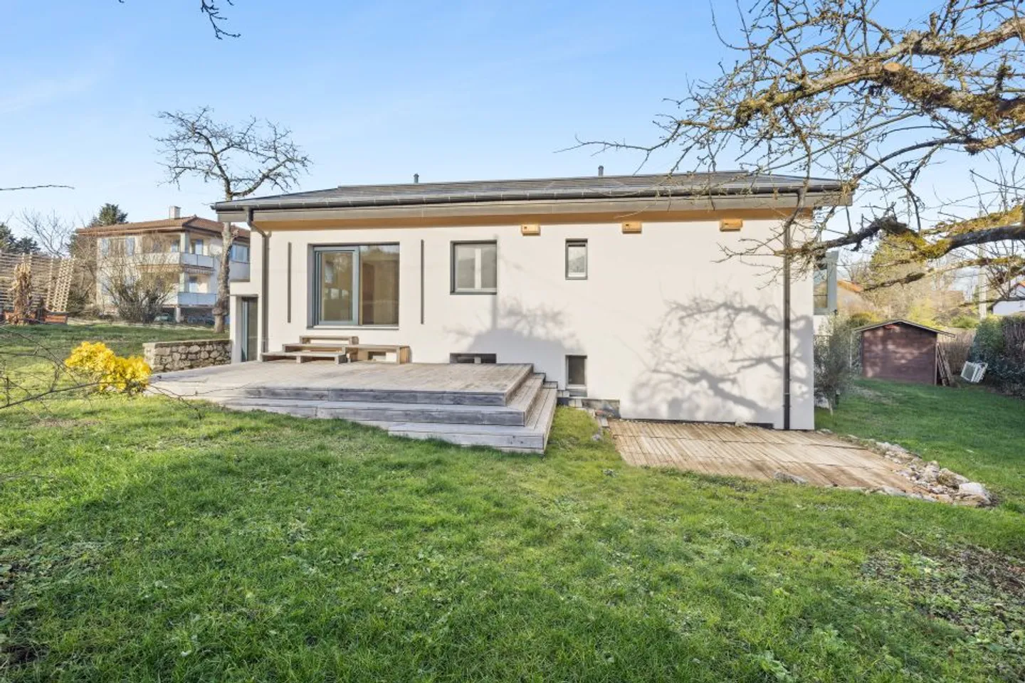 SUPERB SINGLE-FAMILY HOUSE RENOVATED IN VILLA DISTRICT - Photo 1 of 13