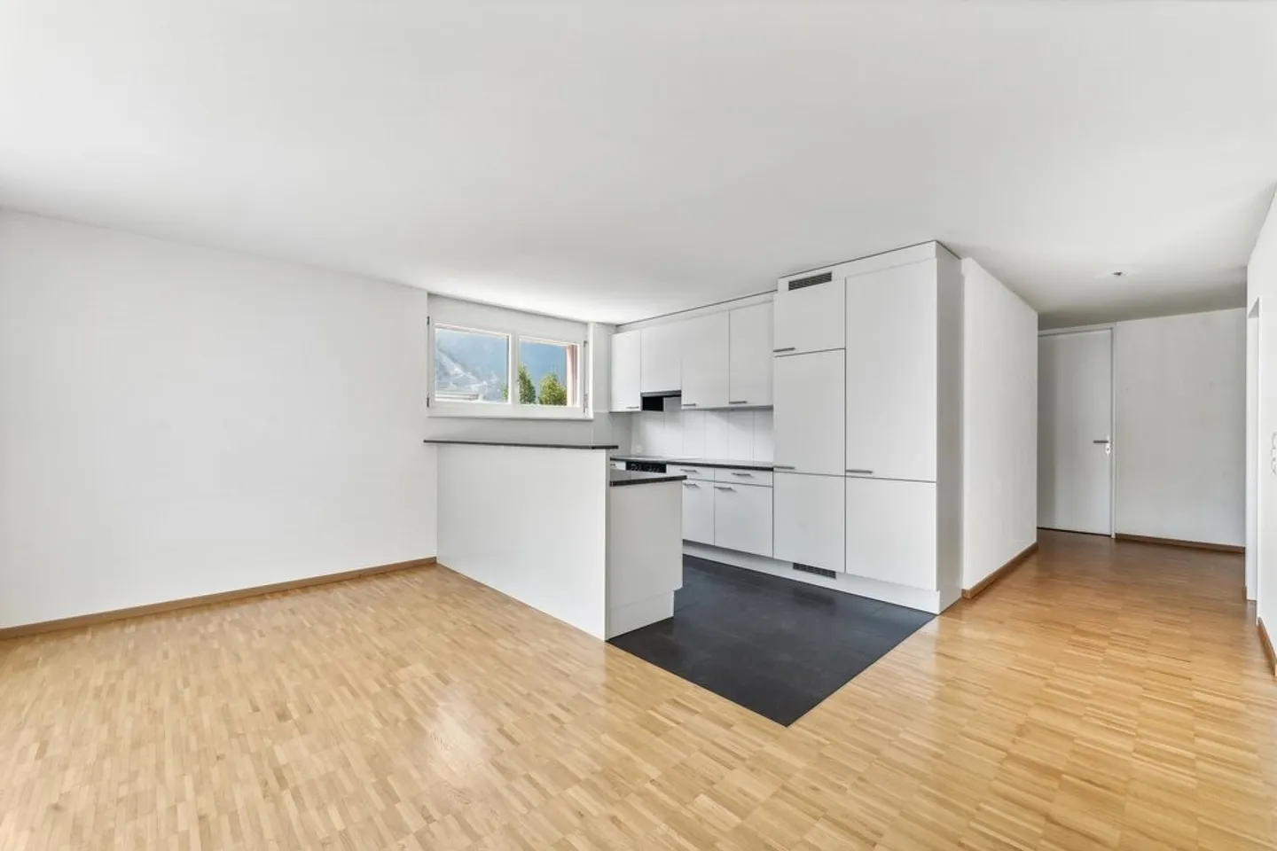 Incantevole appartamento di 4,5 stanze in affitto ad Altdorf! - Foto 4 di 9