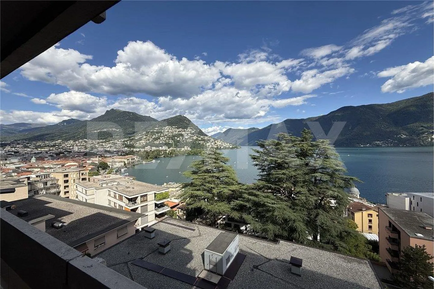 Appartement à vendre - Photo 3 sur 13