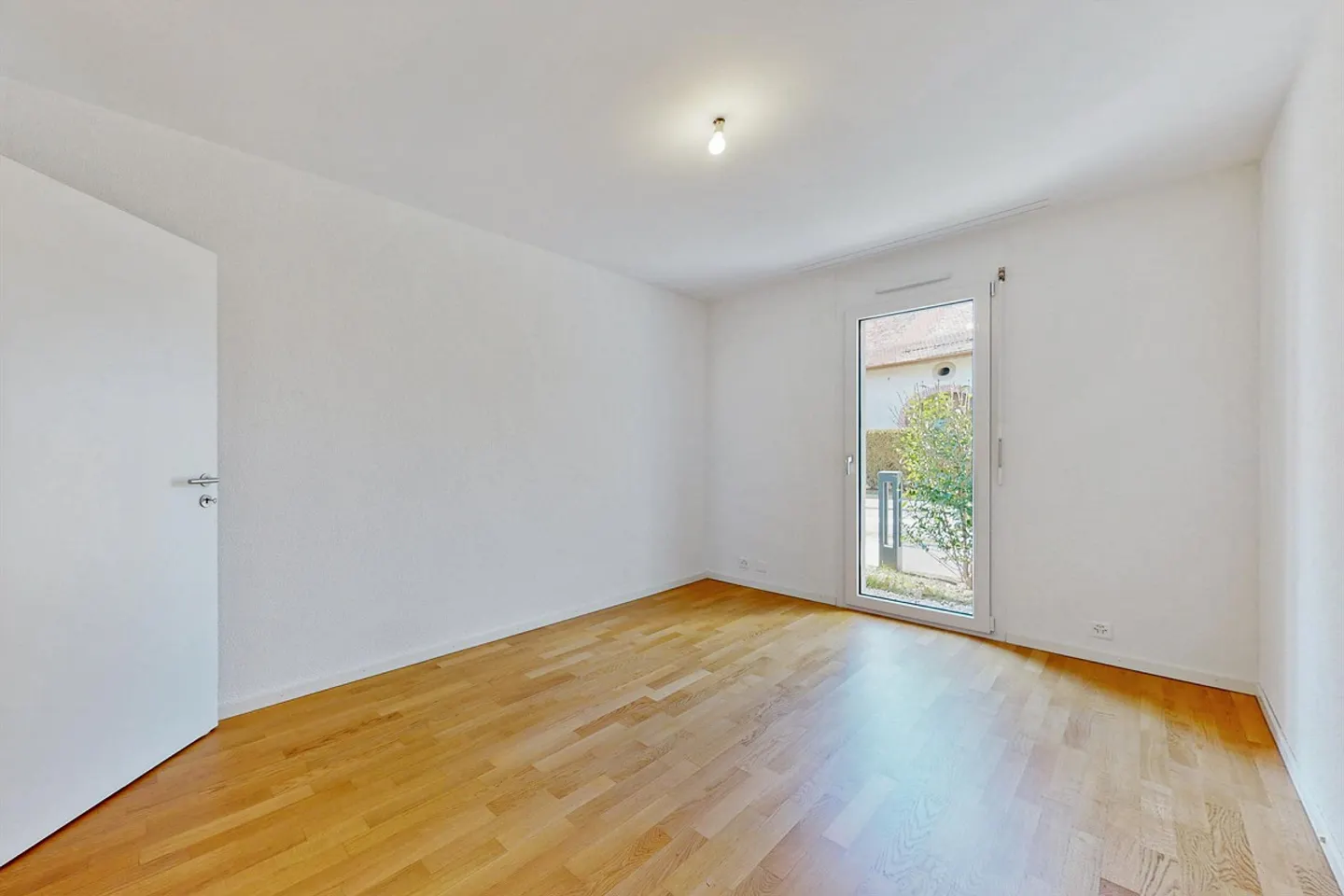 Appartement Moderne dans un Environnement Paisible - Photo 3 sur 11