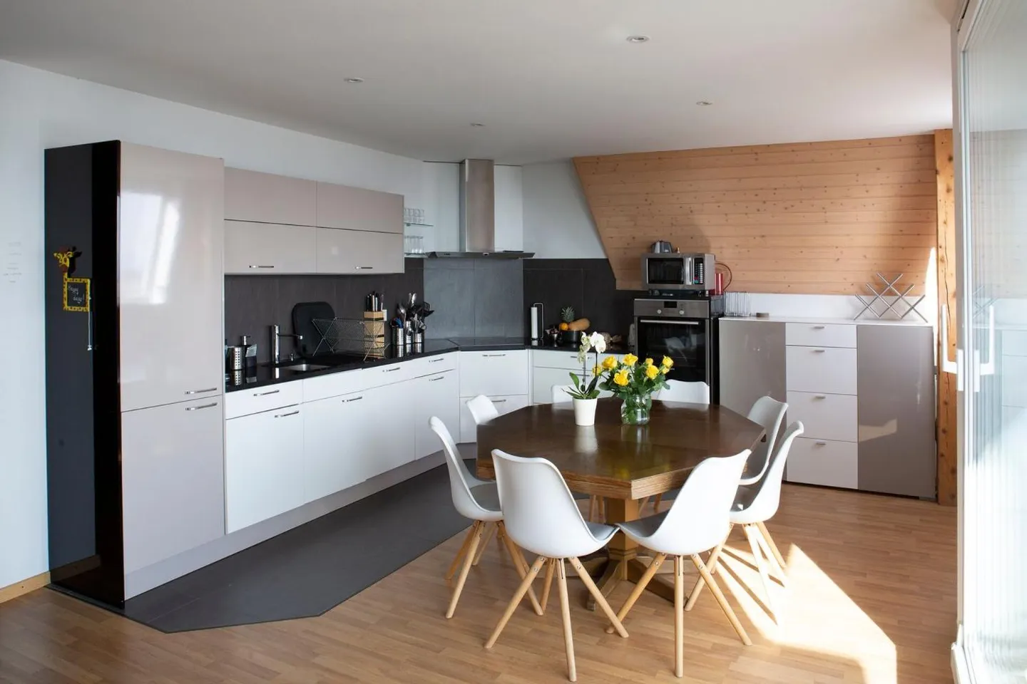 Appartamento 6.5 stanze - Foto 1 di 13