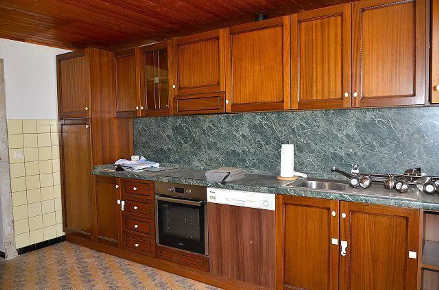 Appartamento di 3 1/2 locali al piano terra con giardino, soleggiato, tranquillo, bella vista - Foto 4 di 25