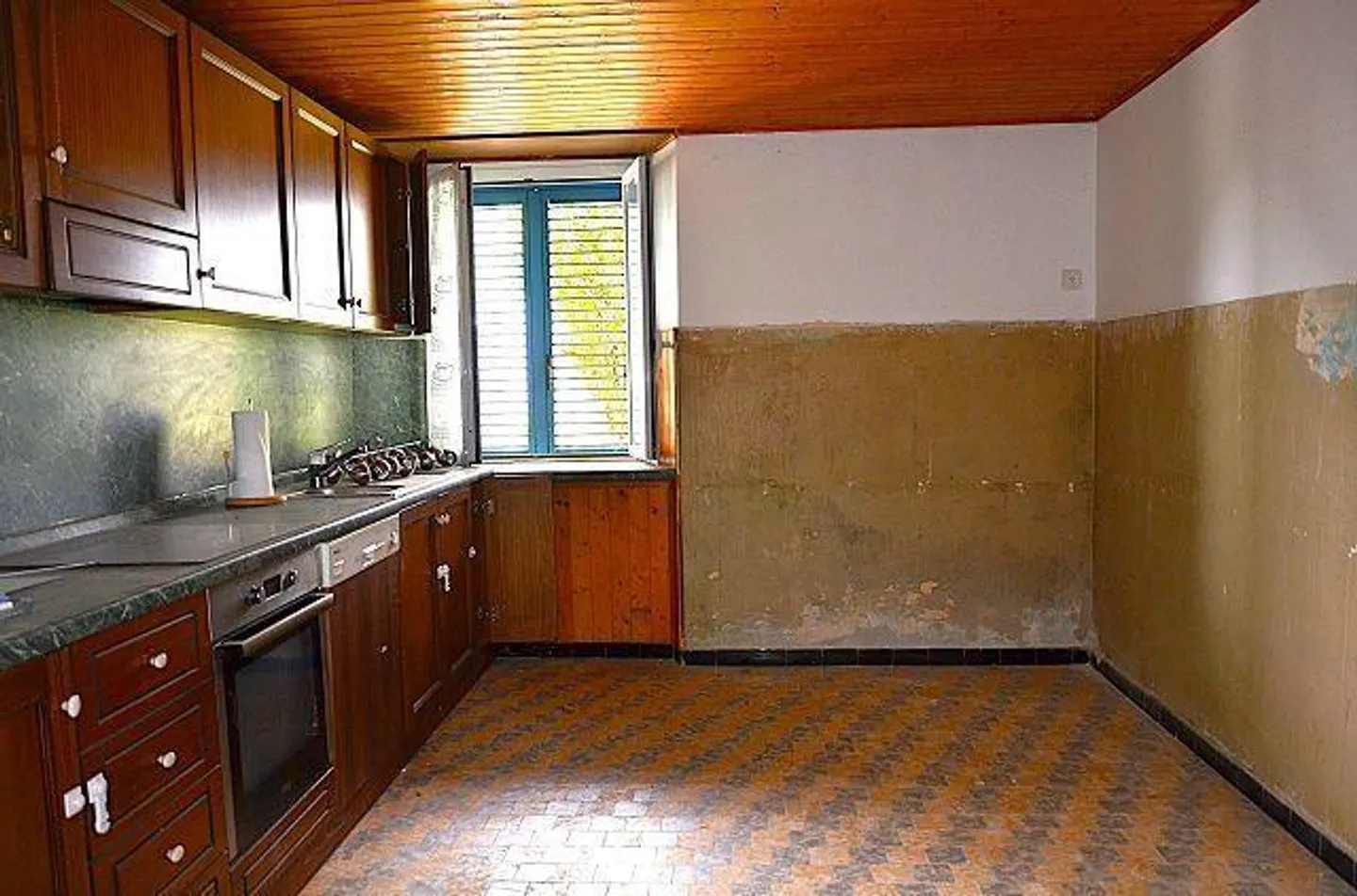 Appartamento di 3 1/2 locali al piano terra con giardino, soleggiato, tranquillo, bella vista - Foto 5 di 25