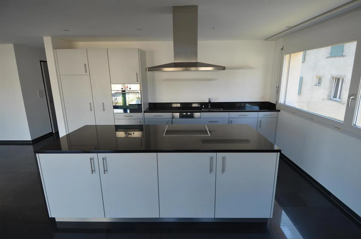 Appartement exclusif de 4 1/2 pièces (W06) - Photo 3 sur 12
