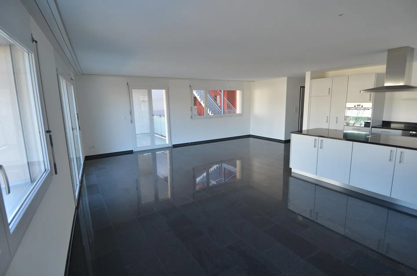 Appartement exclusif de 4 1/2 pièces (W06) - Photo 2 sur 12