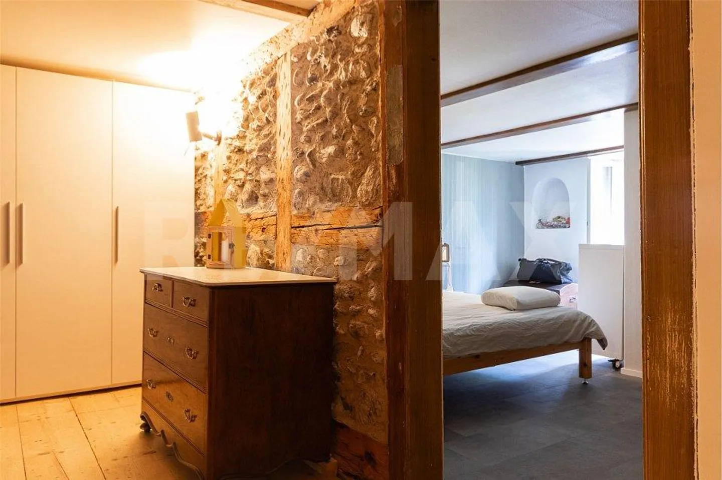 Maison de 7 pièces avec jardin - Photo 8 sur 13