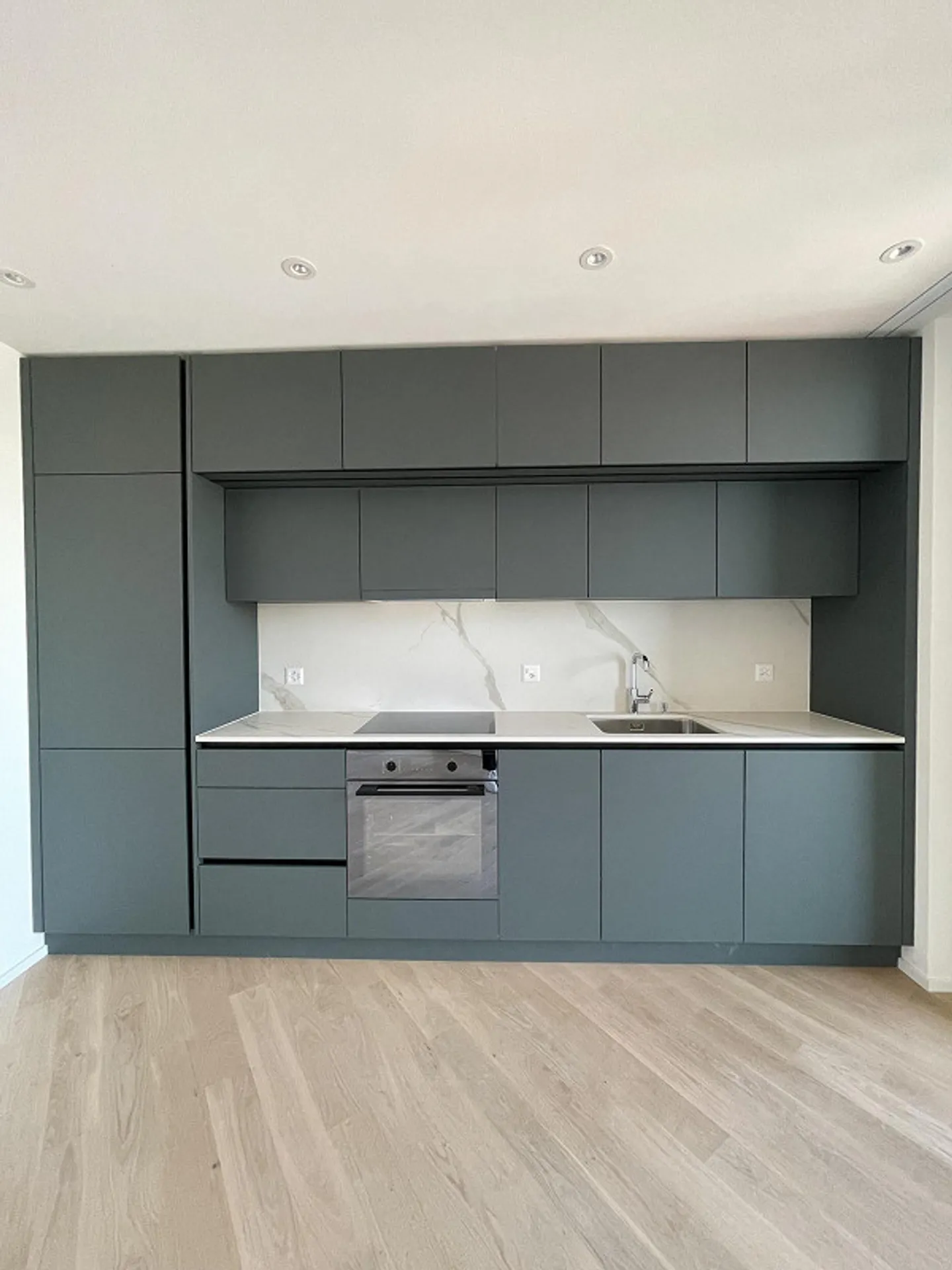 Moderne 2.5-Zimmerwohnung in Horgen mit traumhafter Seesicht - Photo 2 of 7