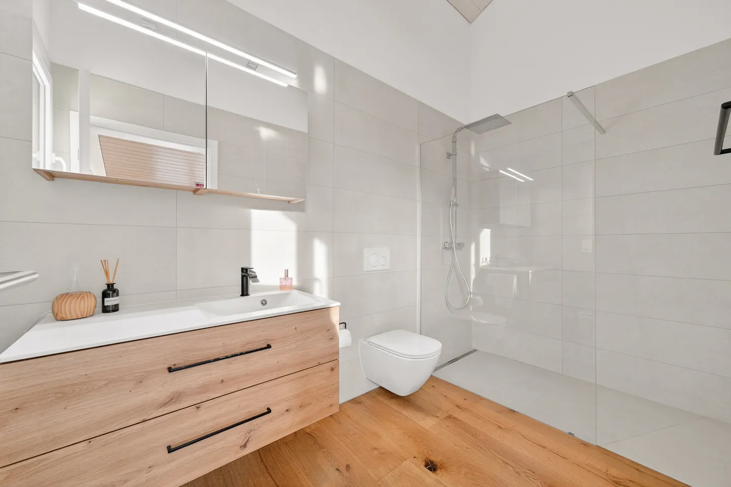 Doppelhaushälfte 5.5 Zimmer - Foto 7 von 14