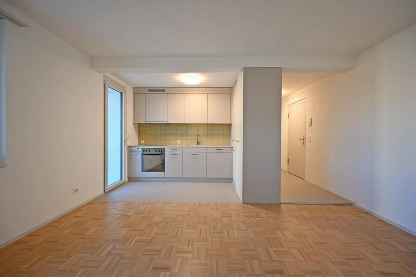 Vie moderne dans la ville de Berne - Photo 2 sur 5