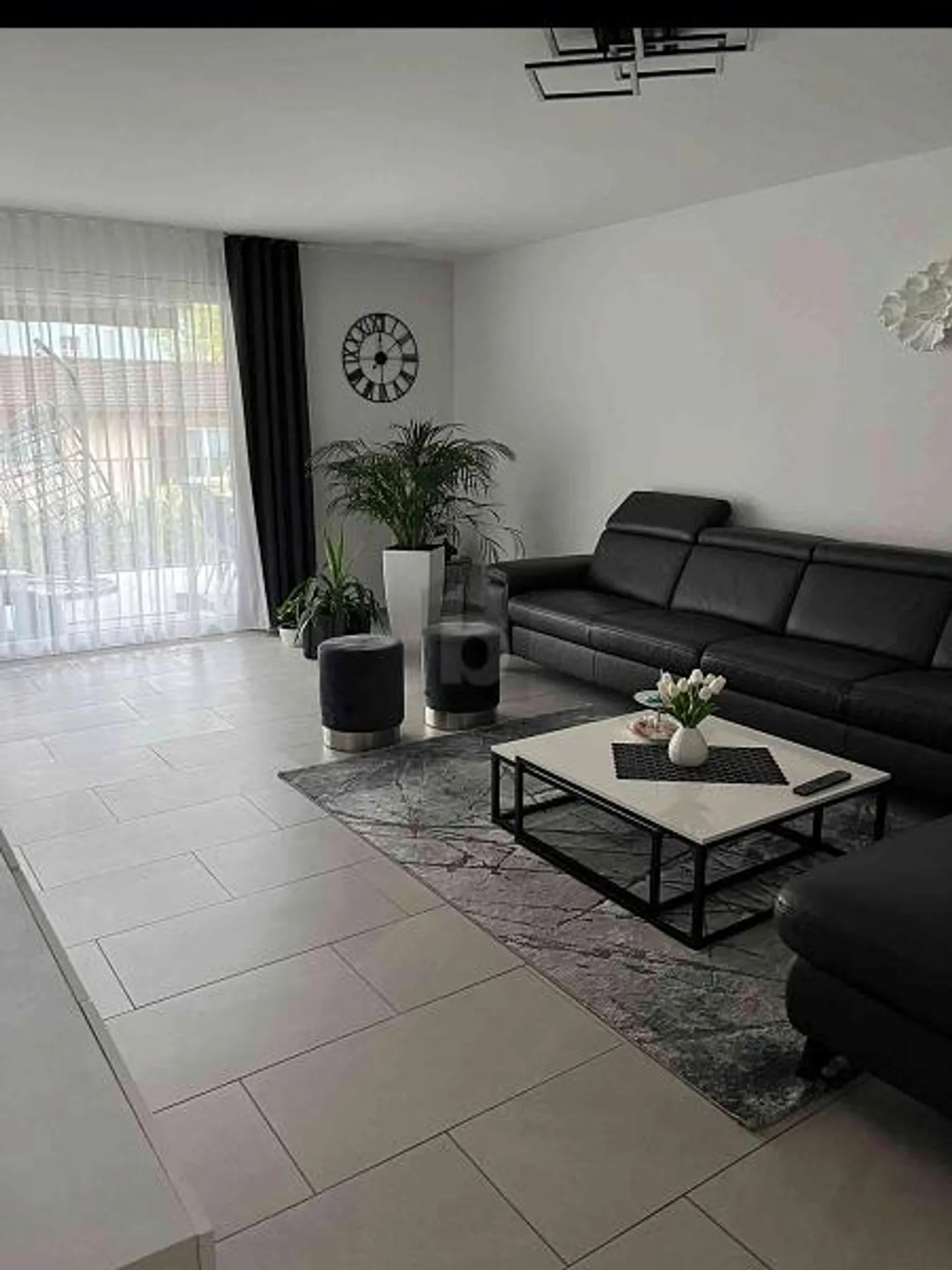 MODERNO CON GRANDE BALCONE FINO ALL'ESTATE 2026 - Foto 2 di 5