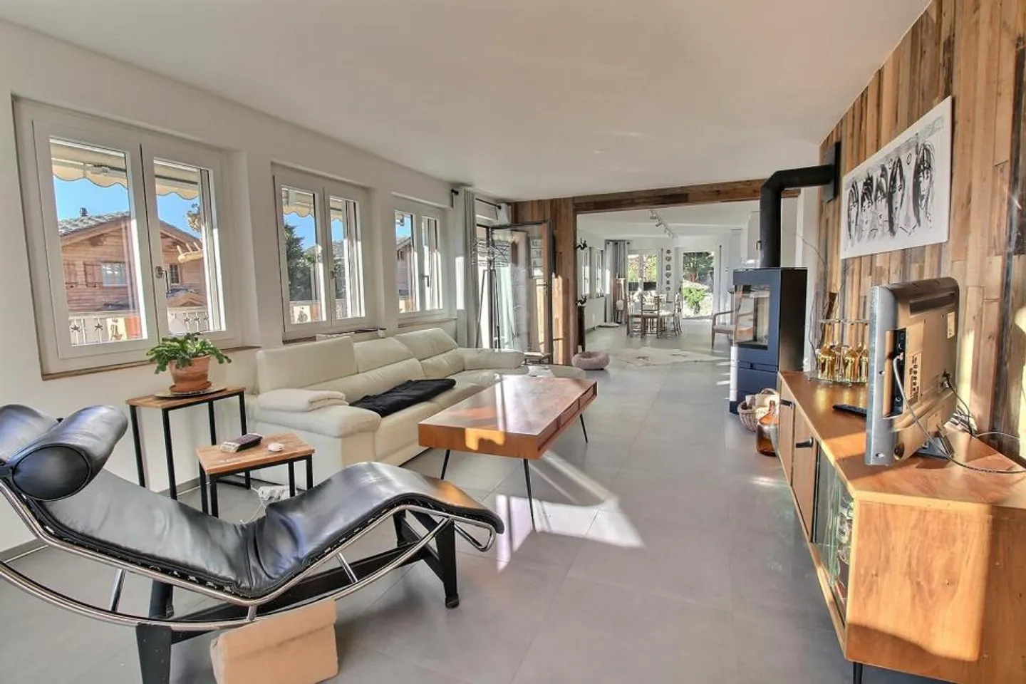 Superbo appartamento di 6 stanze completamente ristrutturato con terrazza e giardino - Foto 4 di 13