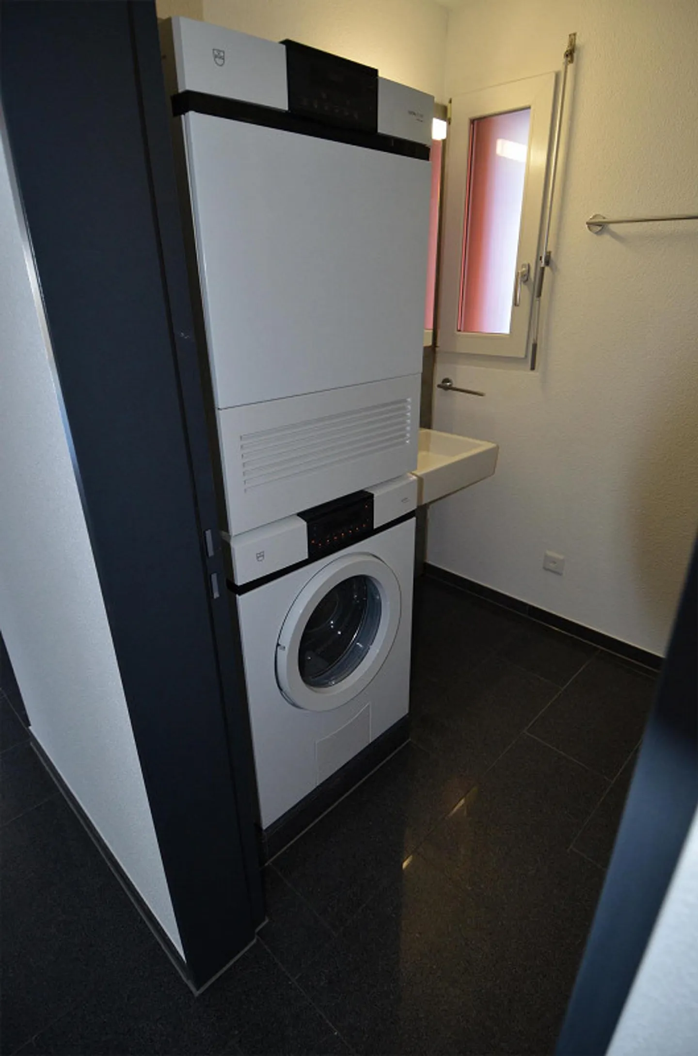 Appartement exclusif de 4 1/2 pièces (W06) - Photo 9 sur 12