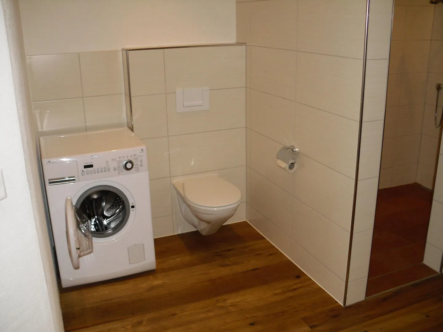 Attraktive, grosse  3 1/2 LOFT-Wohnung zu vermieten, Parterre rechts - Foto 11 von 16