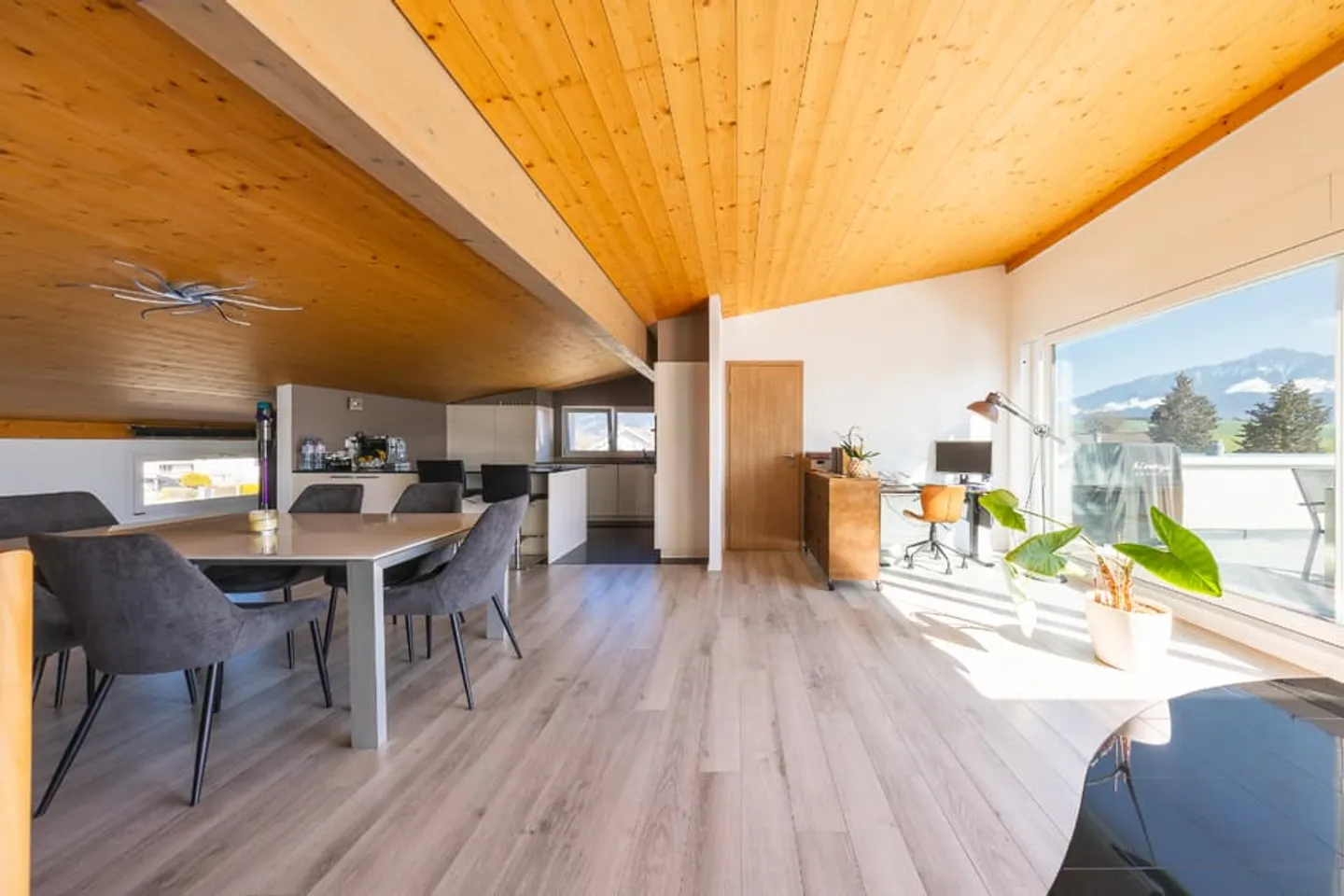 Attique en Duplex avec Terrasse Splendide - Photo 8 sur 13