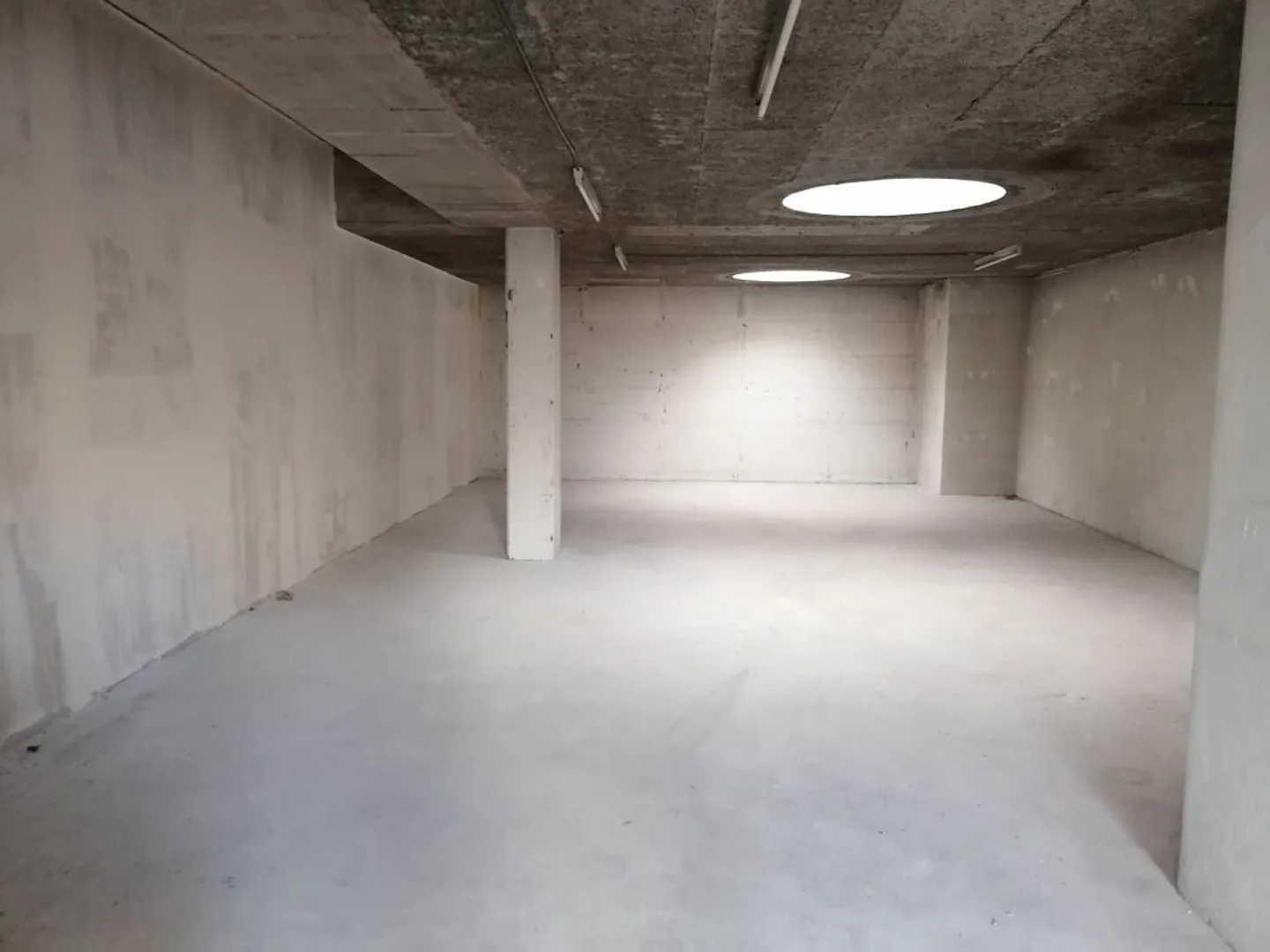 Storage Room / Workshop - Photo 4 of 6