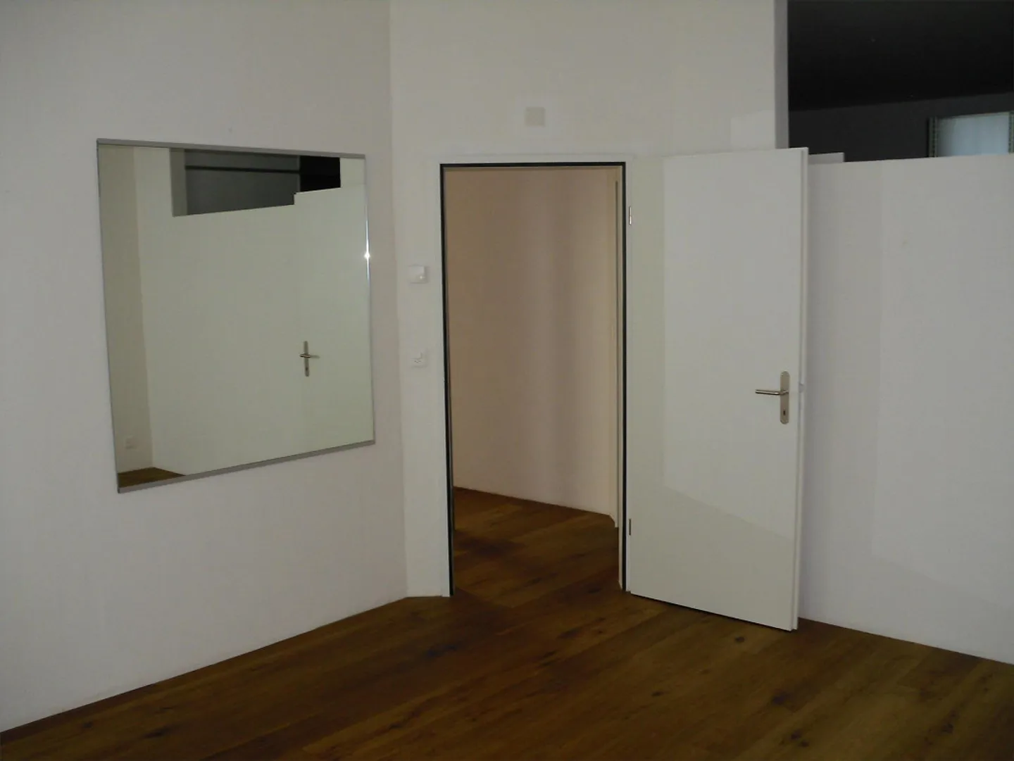 Attraktive, grosse  3 1/2 LOFT-Wohnung zu vermieten, Parterre rechts - Foto 13 von 16