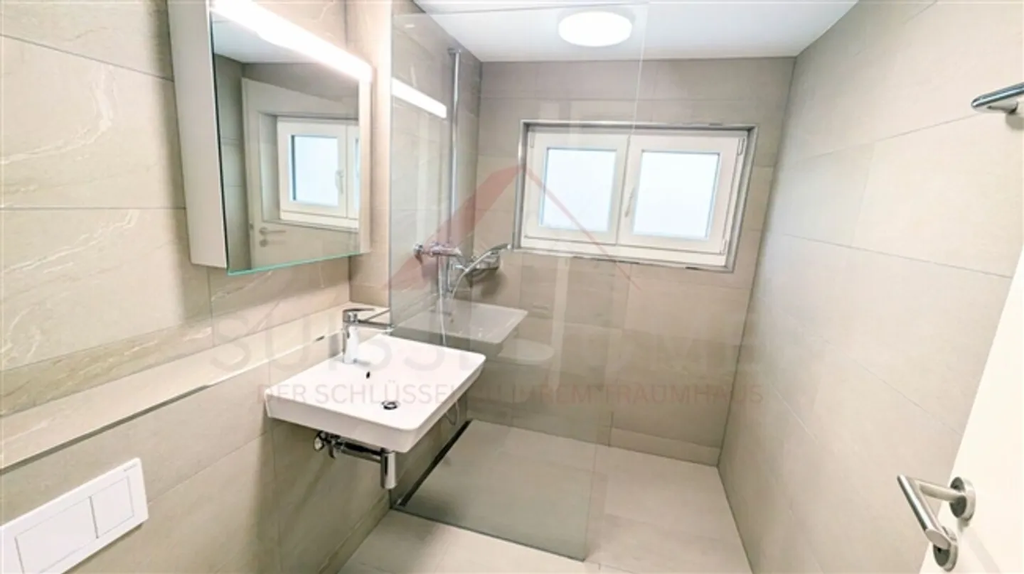 «Charmantes Einfamilienhaus in Niederbipp - grosszügig renoviert, viel Platz und Potenzial» - Foto 9 von 13