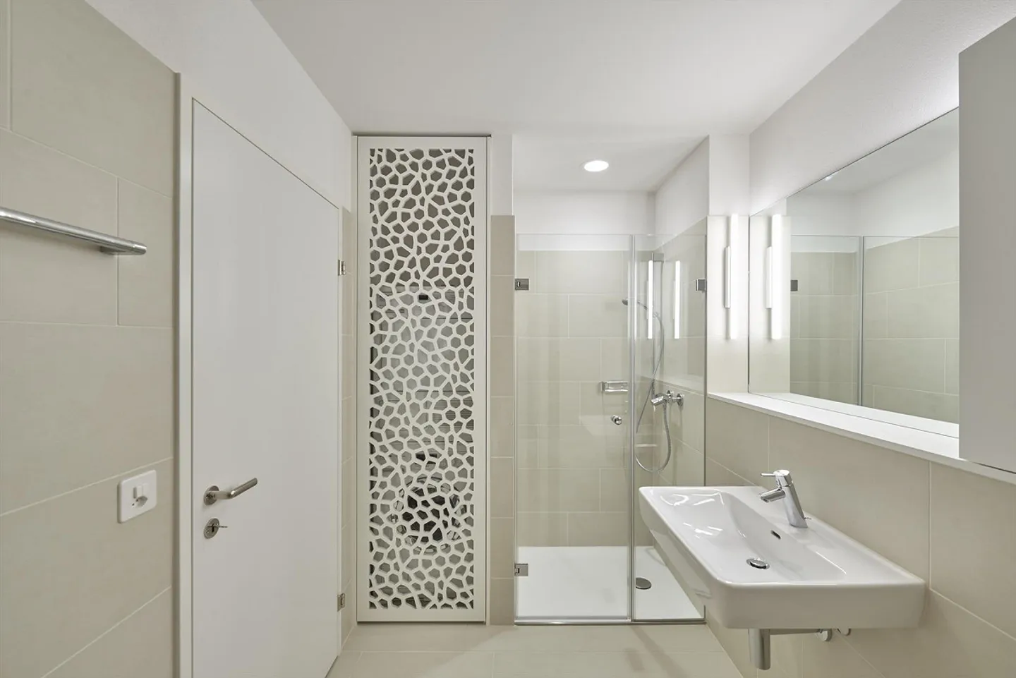 High-quality 3.5-room apartment with a view of greenery - Photo 6 of 9