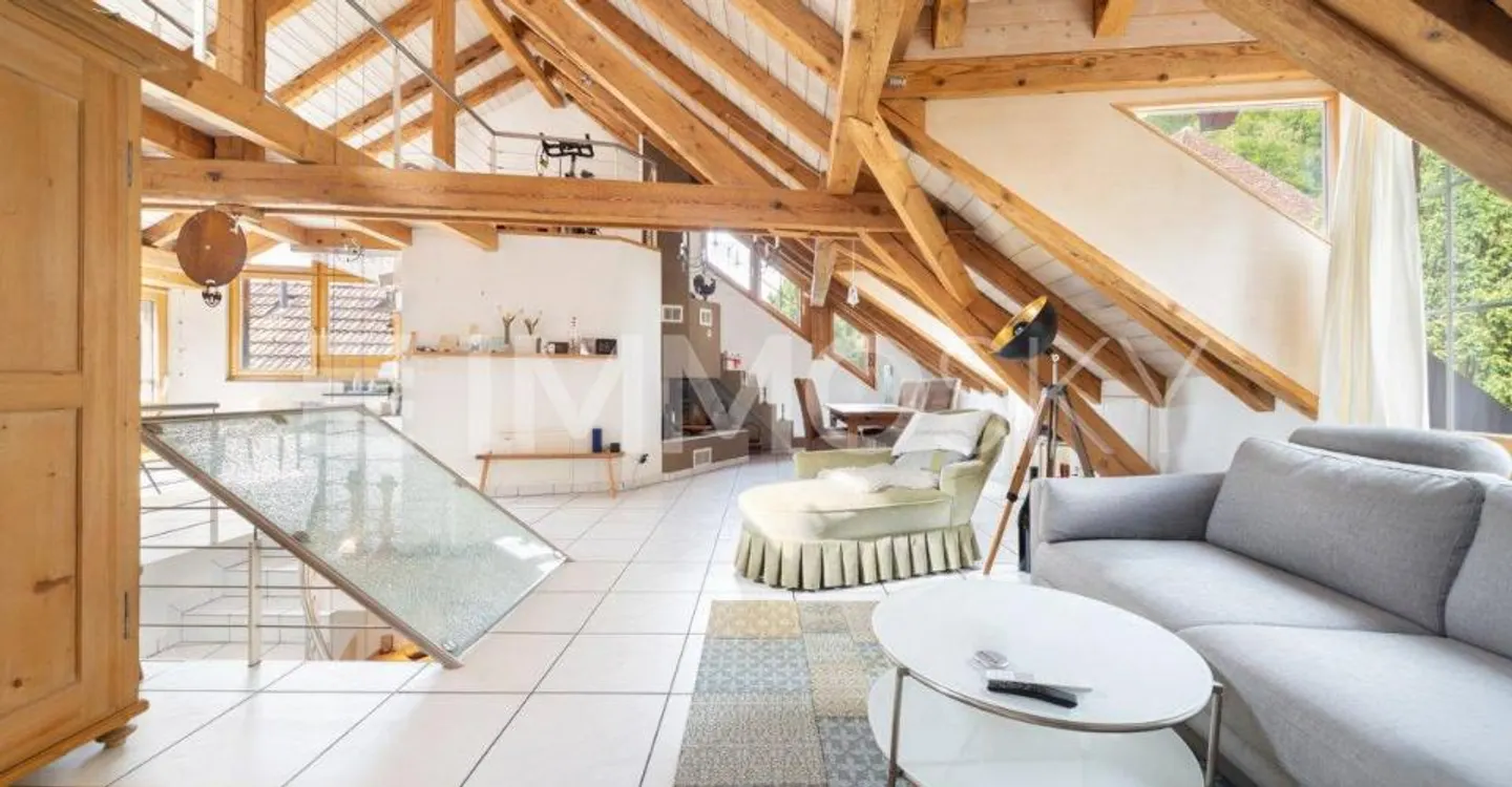 Grosszügiges Maisonette-Wohnerlebnis mit zusätzlicher Wohneinheit - Foto 1 di 5