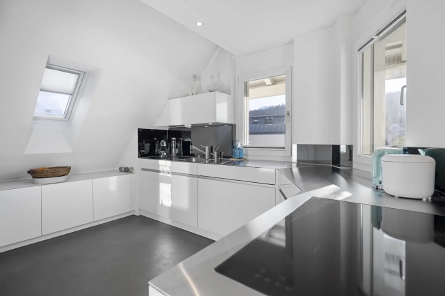 Oasis de vie centrale dans un emplacement privilégié - Photo 3 sur 13