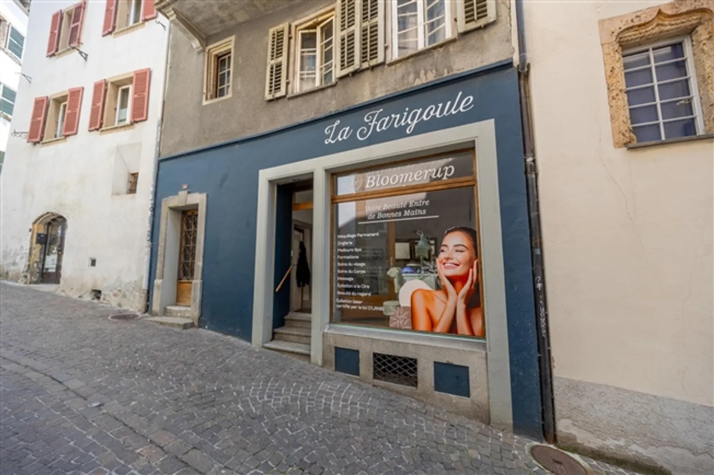 Spazio commerciale straordinario nel cuore del centro storico - Foto 2 di 7