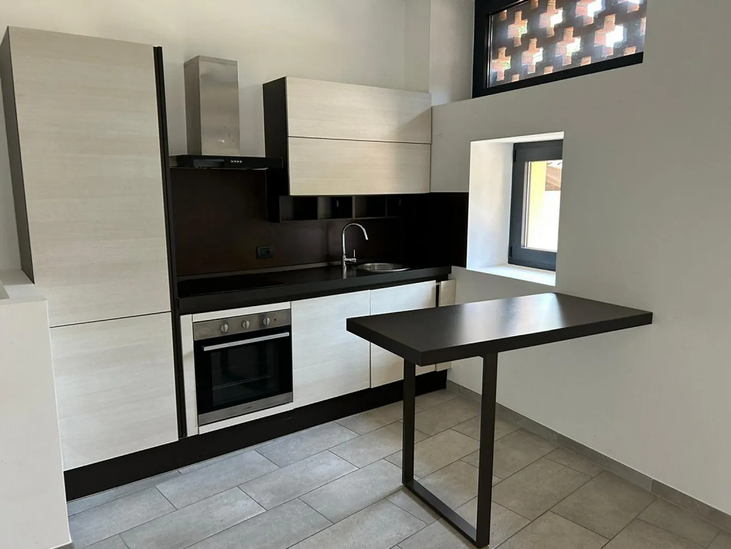 2.5-ROOM DUPLEX APARTMENT IN COURTYARD - Photo 2 of 5