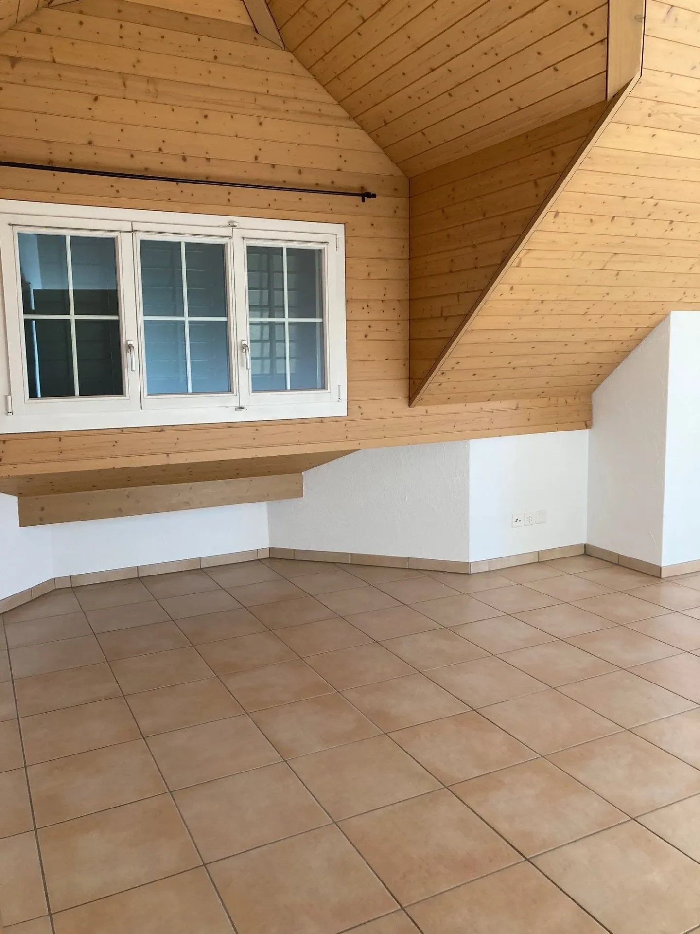 Affascinante casa unifamiliare a Unterlunkhofen – Vita idilliaca con grande potenziale - Foto 6 di 11