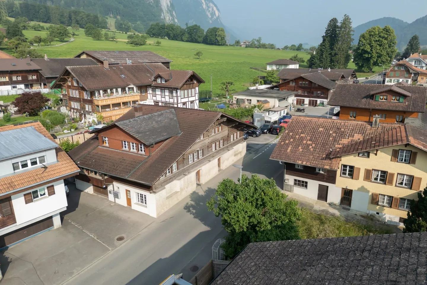 Propriété d'investissement charmante avec un flair historique - petite maison multifamiliale à Reutigen - Photo 4 sur 34