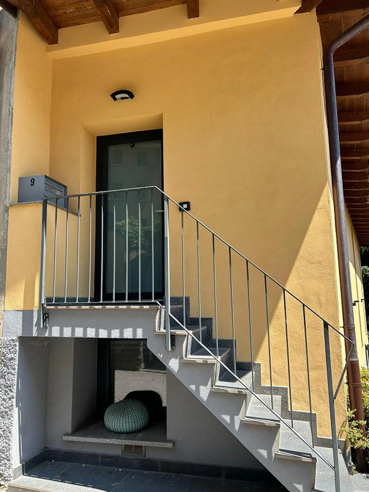 2.5-ROOM DUPLEX APARTMENT IN COURTYARD - Photo 5 of 5