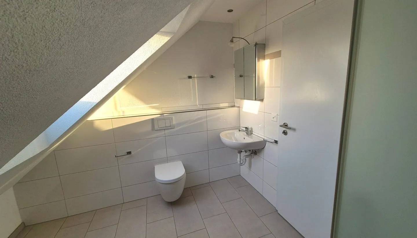 Casa bifamiliare con comfort moderno in una posizione tranquilla a Weinfelden - Foto 11 di 12