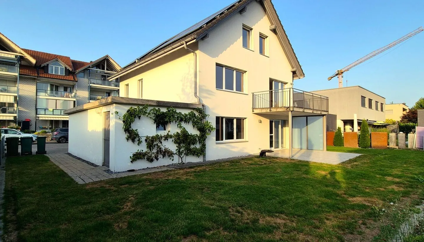 Casa bifamiliare con comfort moderno in una posizione tranquilla a Weinfelden - Foto 12 di 12