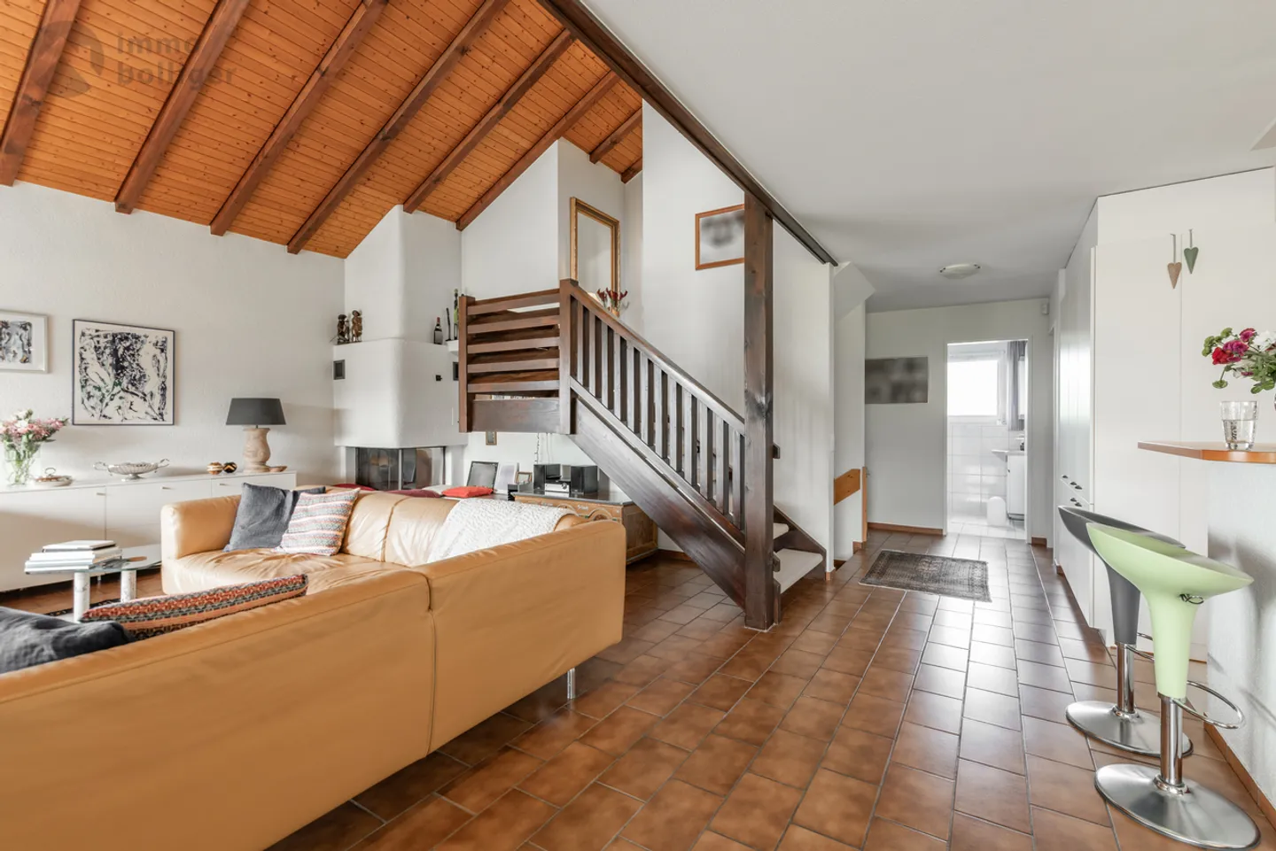 A home like no other - stylish architecture with veranda flair - Photo 5 of 16